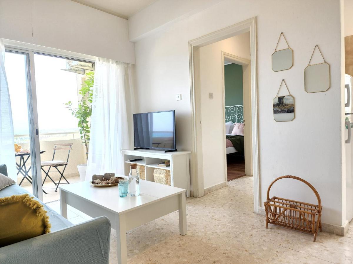 Capri Sea View One Bedroom 拉纳卡 外观 照片