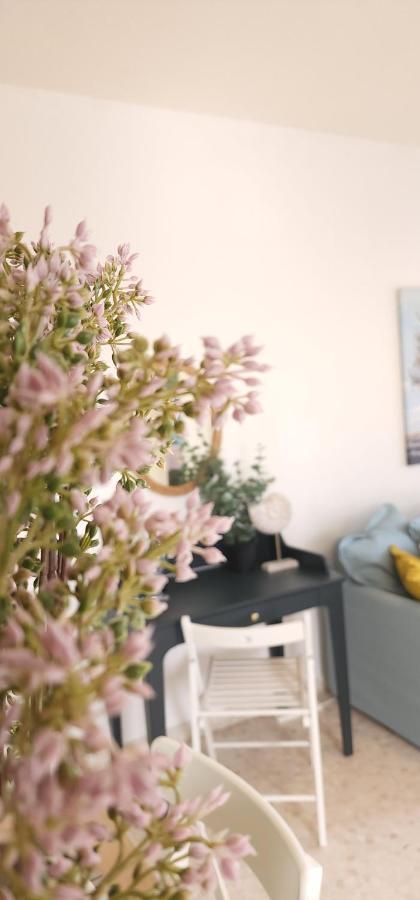 Capri Sea View One Bedroom 拉纳卡 外观 照片